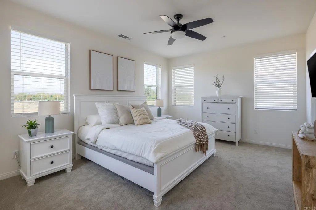 https://cdn.realtyfeed.com/cdn/127/307077922/bf8f9defb6b43ac4b18b1c3a5e788ae8.webp