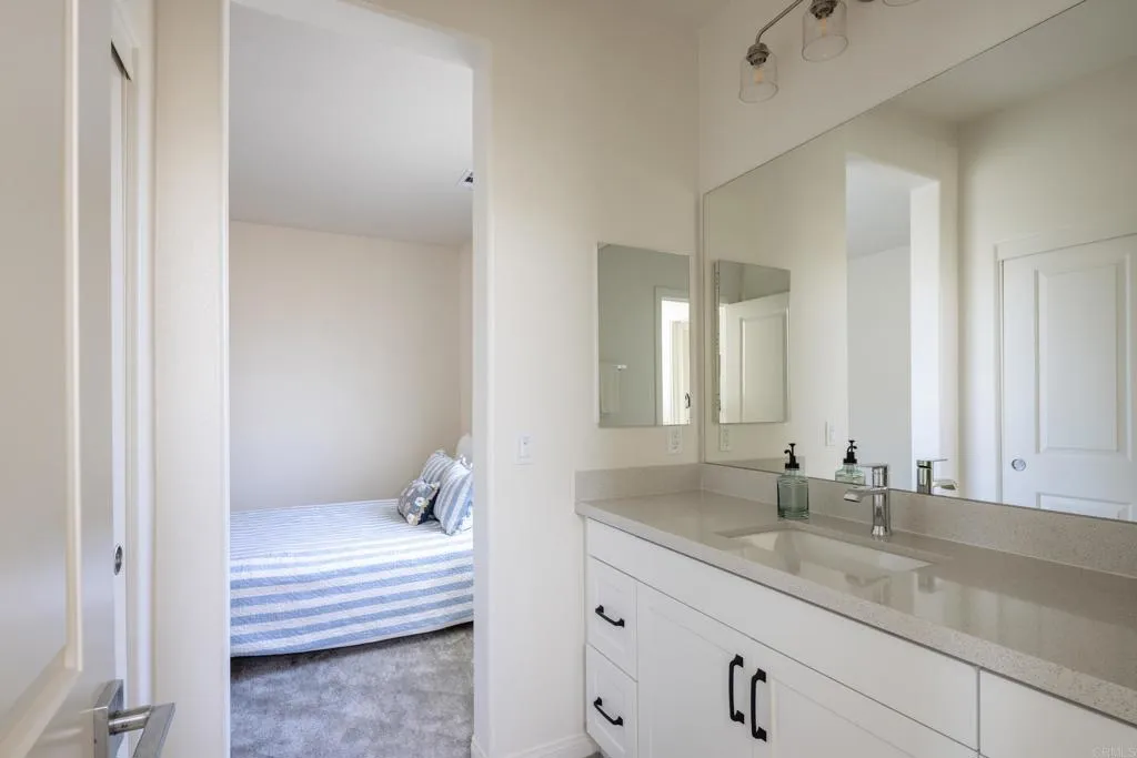 https://cdn.realtyfeed.com/cdn/127/307077922/f987c9af33cc60bad2674a7baa34bde3.webp