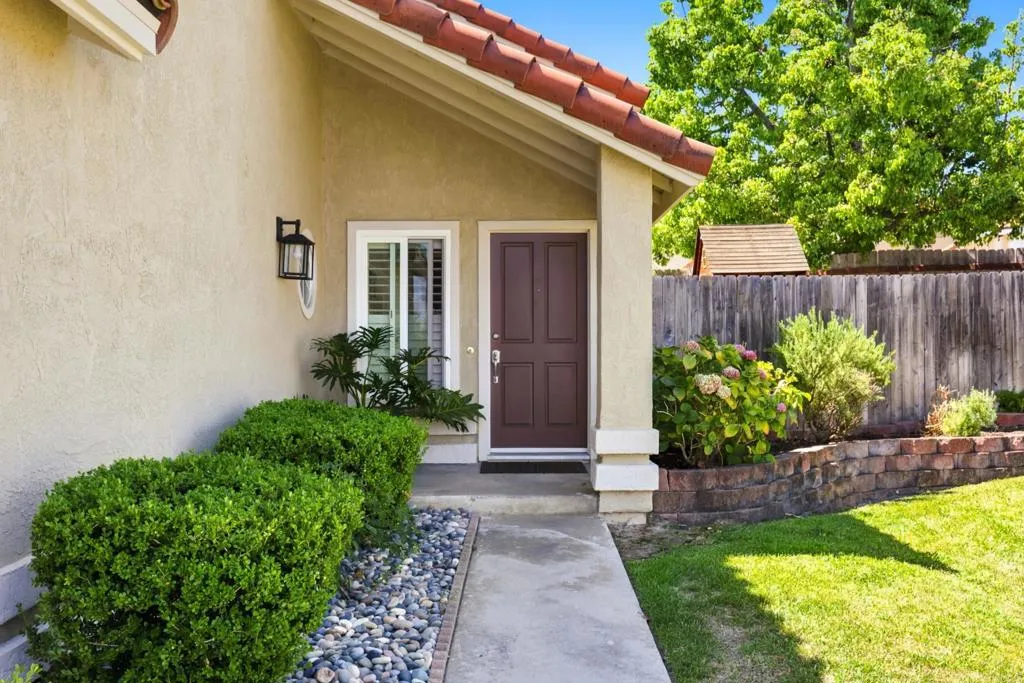 https://cdn.realtyfeed.com/cdn/127/307078004/77d0e6f75ae6bb098969f700f9b98dc3.webp
