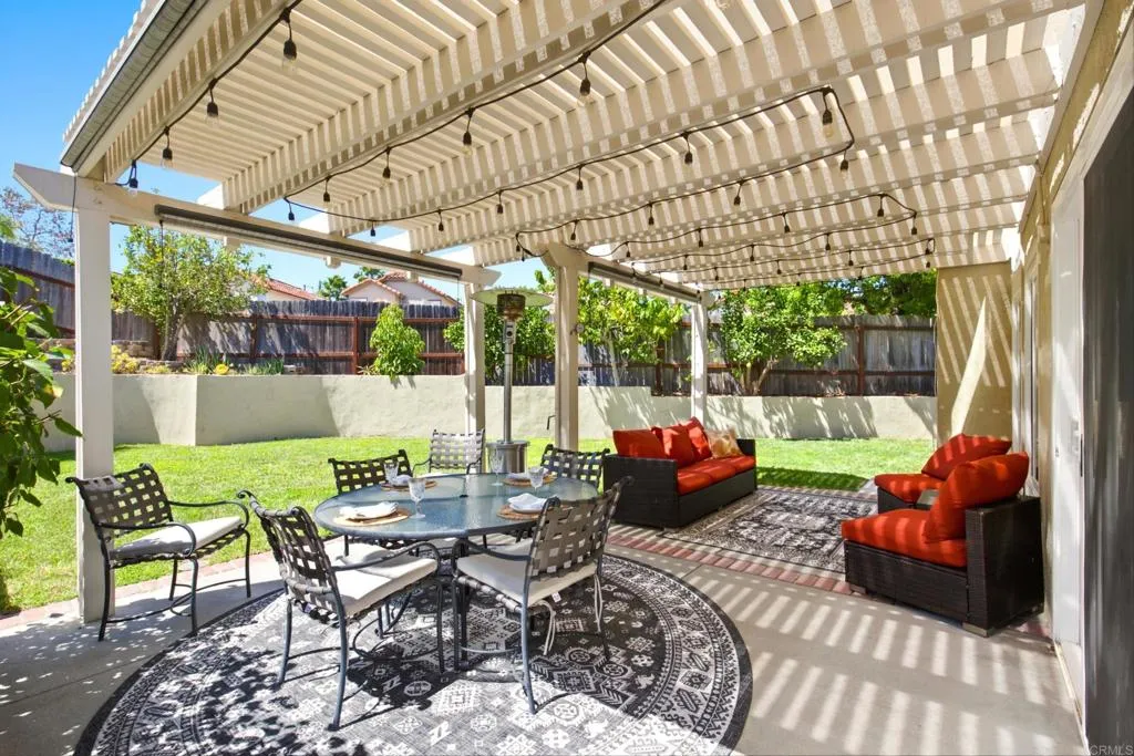 https://cdn.realtyfeed.com/cdn/127/307078004/c17cc187f38e9ecd95a26bd8b80fb38d.webp
