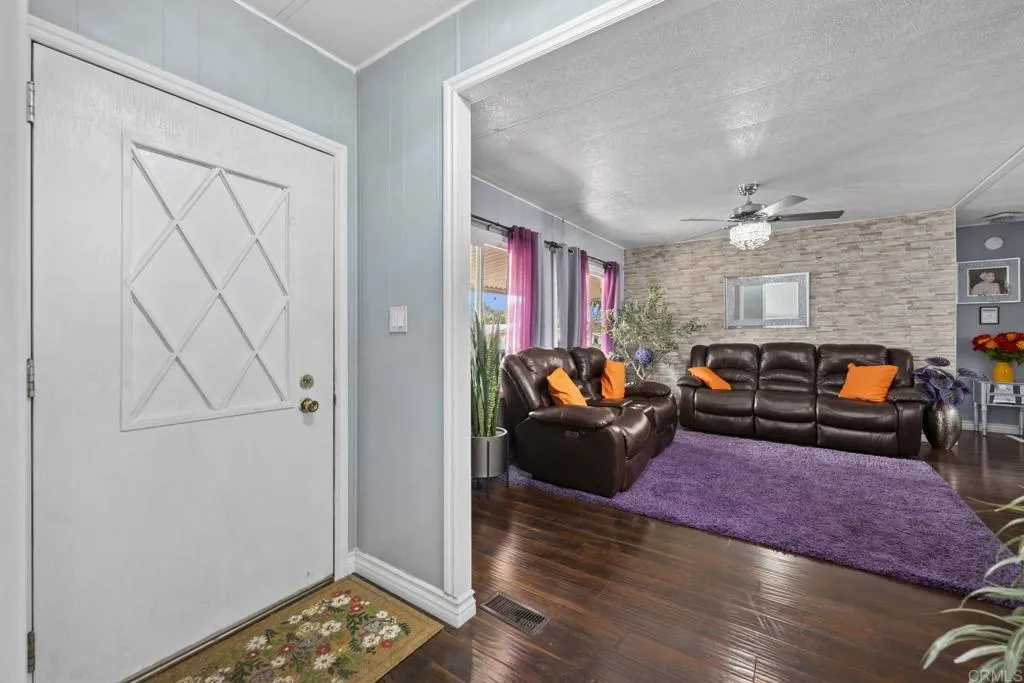 https://cdn.realtyfeed.com/cdn/127/307078022/5e0b58477f7f879dbf48cfd208a91bf2.webp