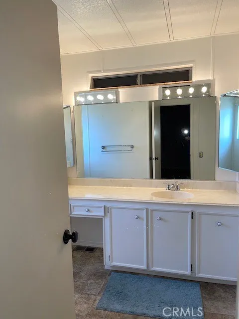 https://cdn.realtyfeed.com/cdn/127/307078023/1cf94ea8a017d45aa1fceda3c0c4e4dc.webp