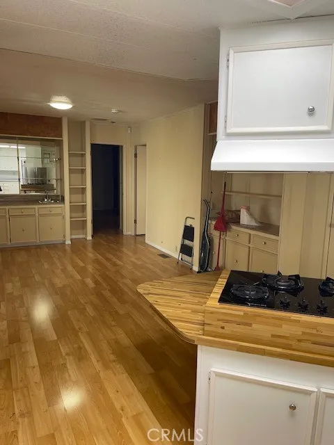 https://cdn.realtyfeed.com/cdn/127/307078023/600a934dc8664e1d6151b47fa54505c3.webp