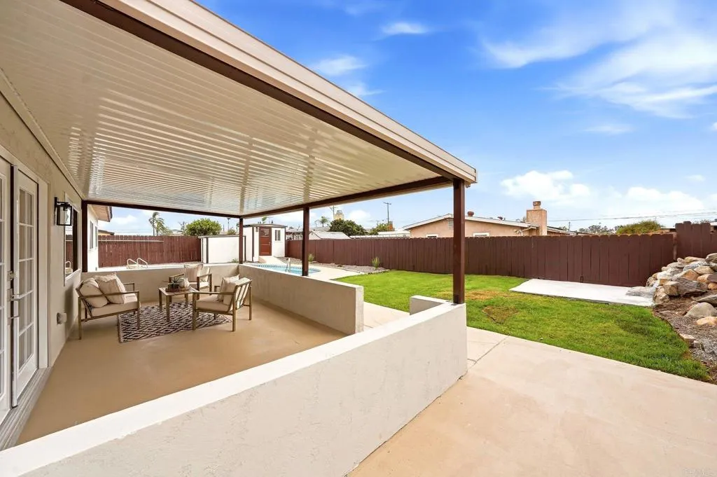 https://cdn.realtyfeed.com/cdn/127/307078035/484bffcae496b8d93bef48fc2aa18bc8.webp