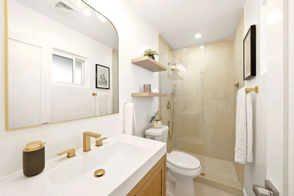 https://cdn.realtyfeed.com/cdn/127/307078035/67caf7615fcb0655da7d408cc562c4f5.webp