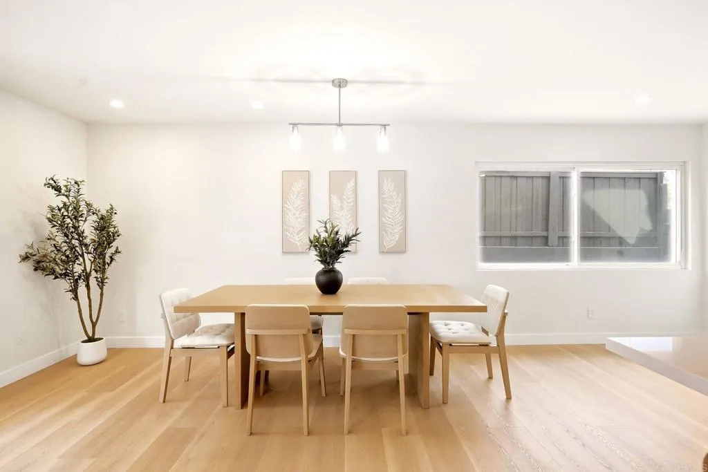 https://cdn.realtyfeed.com/cdn/127/307078035/a8756e17b7ed41cc9f8d01b397b9eafb.webp