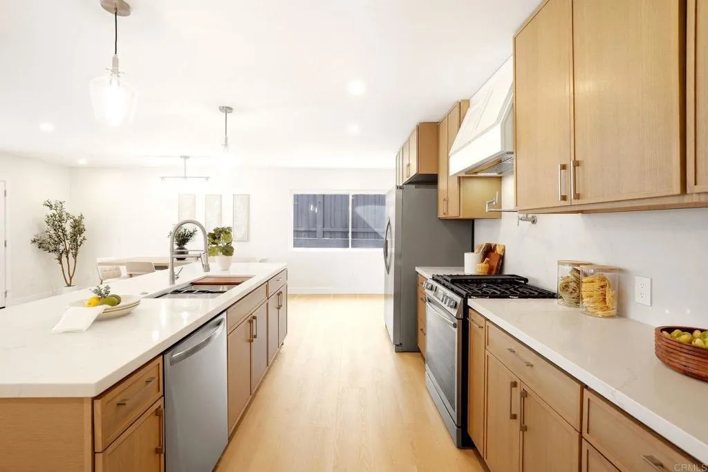 https://cdn.realtyfeed.com/cdn/127/307078035/ccc791387ff1e9cdf1f3858311afac81.webp