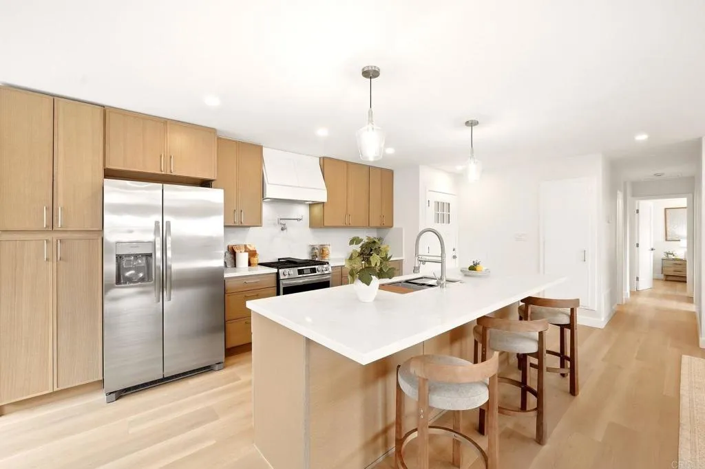 https://cdn.realtyfeed.com/cdn/127/307078035/ffce45a55f2701b8f29a87e002dd1027.webp