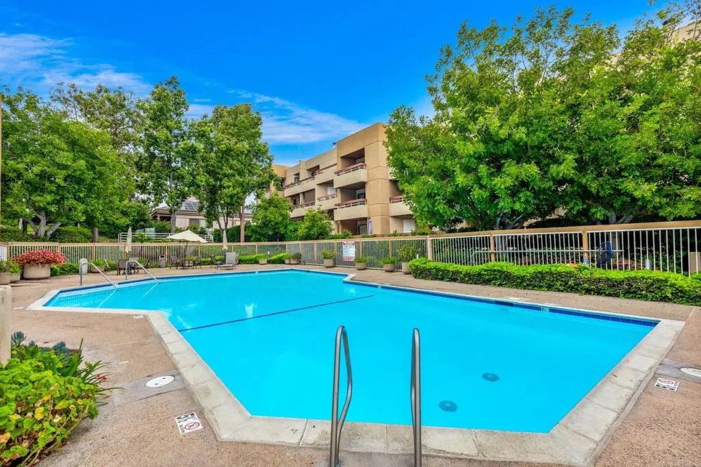 https://cdn.realtyfeed.com/cdn/127/307078038/ca5bc444d76b77d77eaabdb727b57043.webp