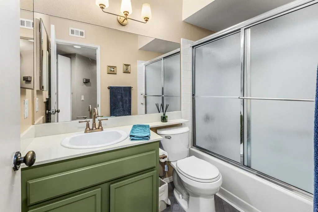 https://cdn.realtyfeed.com/cdn/127/307078038/e13772ea05118c4c2aedaab9bf5d774b.webp
