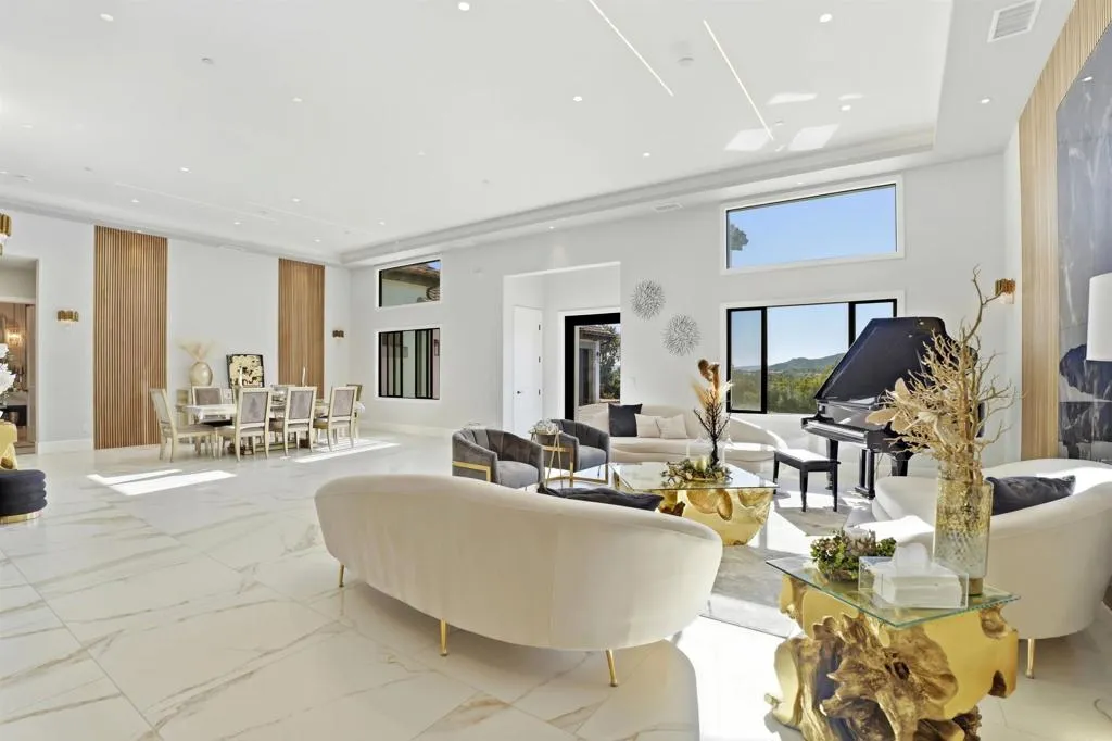 https://cdn.realtyfeed.com/cdn/127/307078084/05cb25d35a43fe95263a4fd5e0fc9b2b.webp