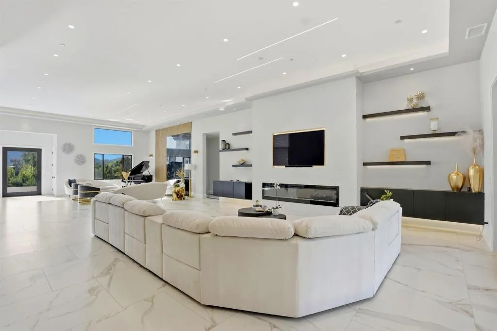 https://cdn.realtyfeed.com/cdn/127/307078084/47fc9029e52d0a9ab7d61f6bc89b1d55.webp