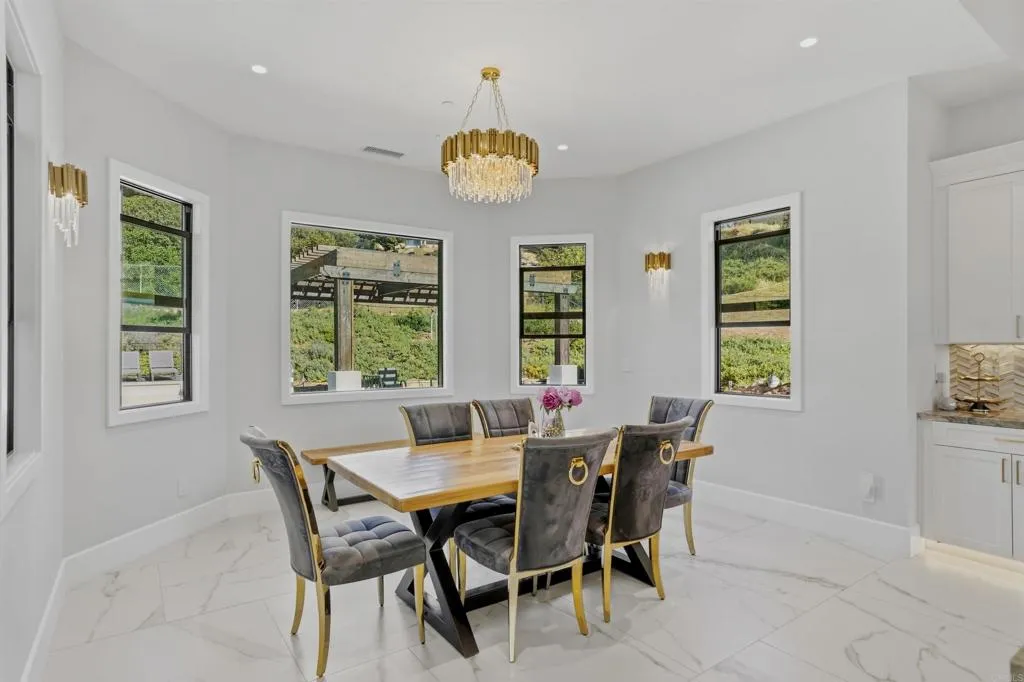 https://cdn.realtyfeed.com/cdn/127/307078084/d87e7c1d07f4779cc76193bdf9772b45.webp