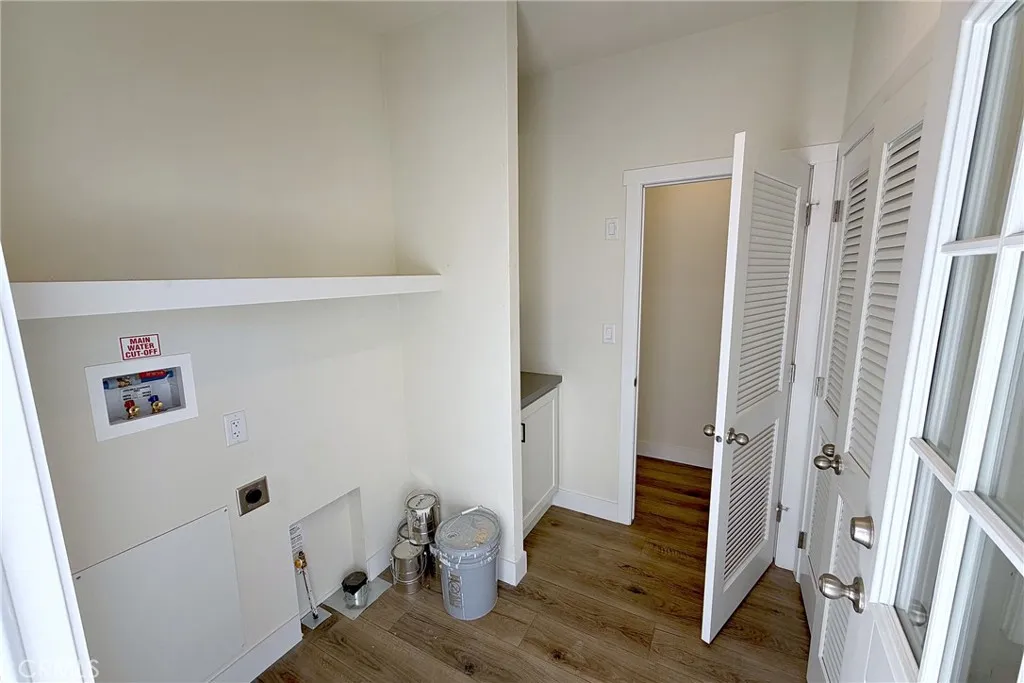 https://cdn.realtyfeed.com/cdn/127/307078138/1176f6b463489088b167be077811ce71.webp