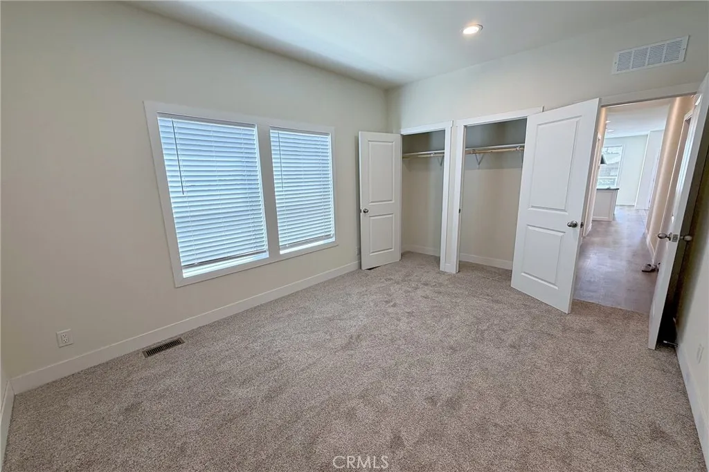 https://cdn.realtyfeed.com/cdn/127/307078138/15b27fe5a2cfd43e8f7fb65dc8fc4840.webp
