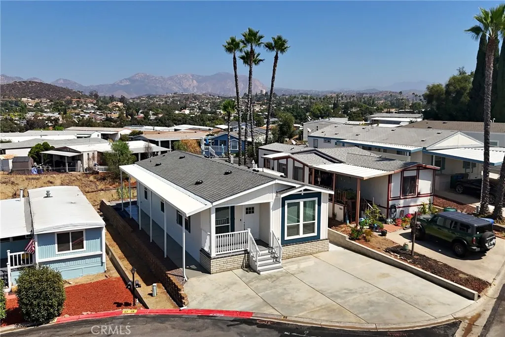https://cdn.realtyfeed.com/cdn/127/307078138/19c2d10d80f3e4b6698635a345015acc.webp