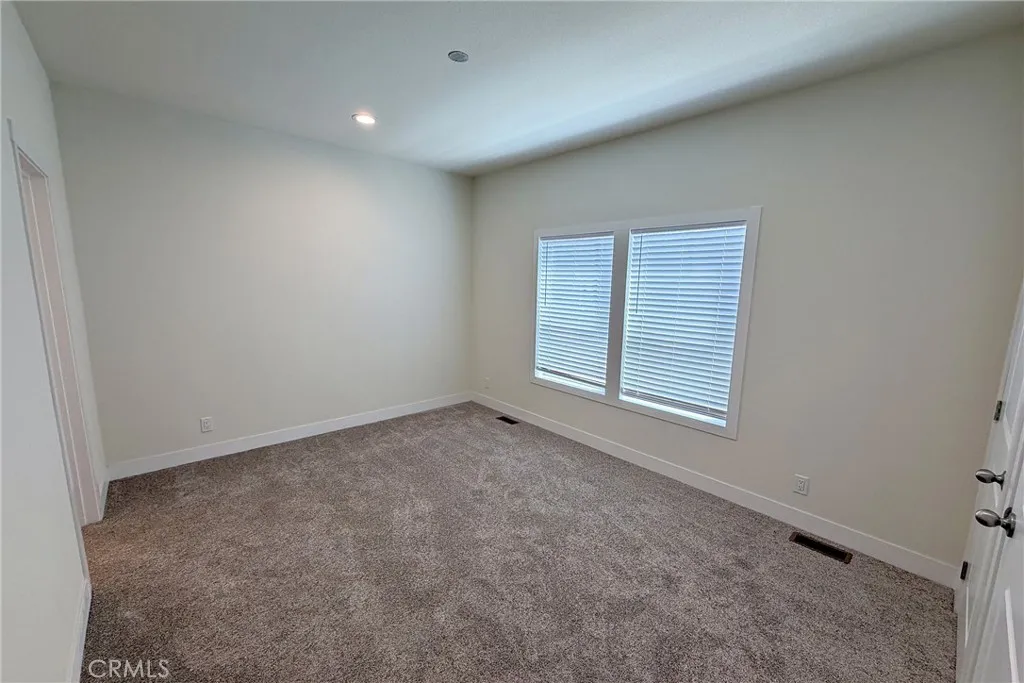 https://cdn.realtyfeed.com/cdn/127/307078138/41c976407adeac505f4df8b6232d0ee7.webp