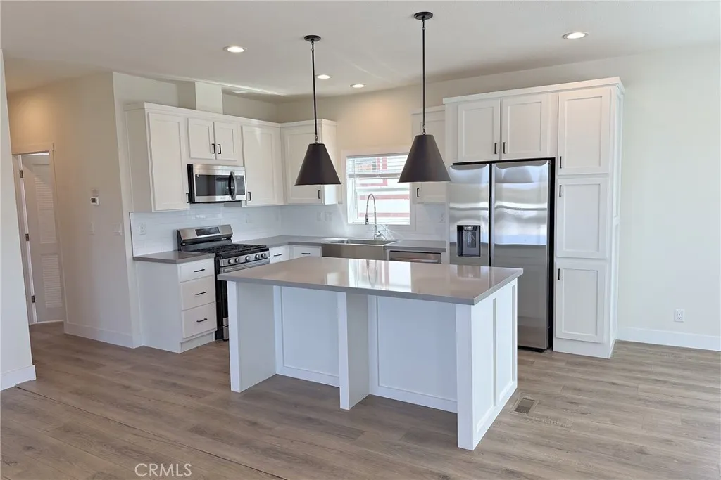 https://cdn.realtyfeed.com/cdn/127/307078138/4f3d45fe04b4583f22ef266ea1c1295c.webp
