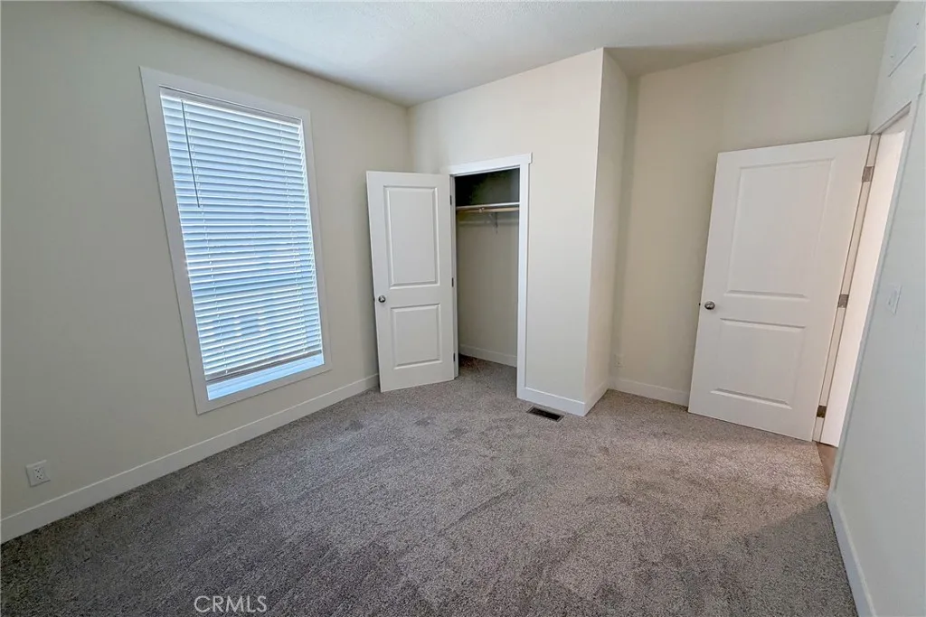 https://cdn.realtyfeed.com/cdn/127/307078138/fb78d8c2572f8e6452244775f87baf01.webp