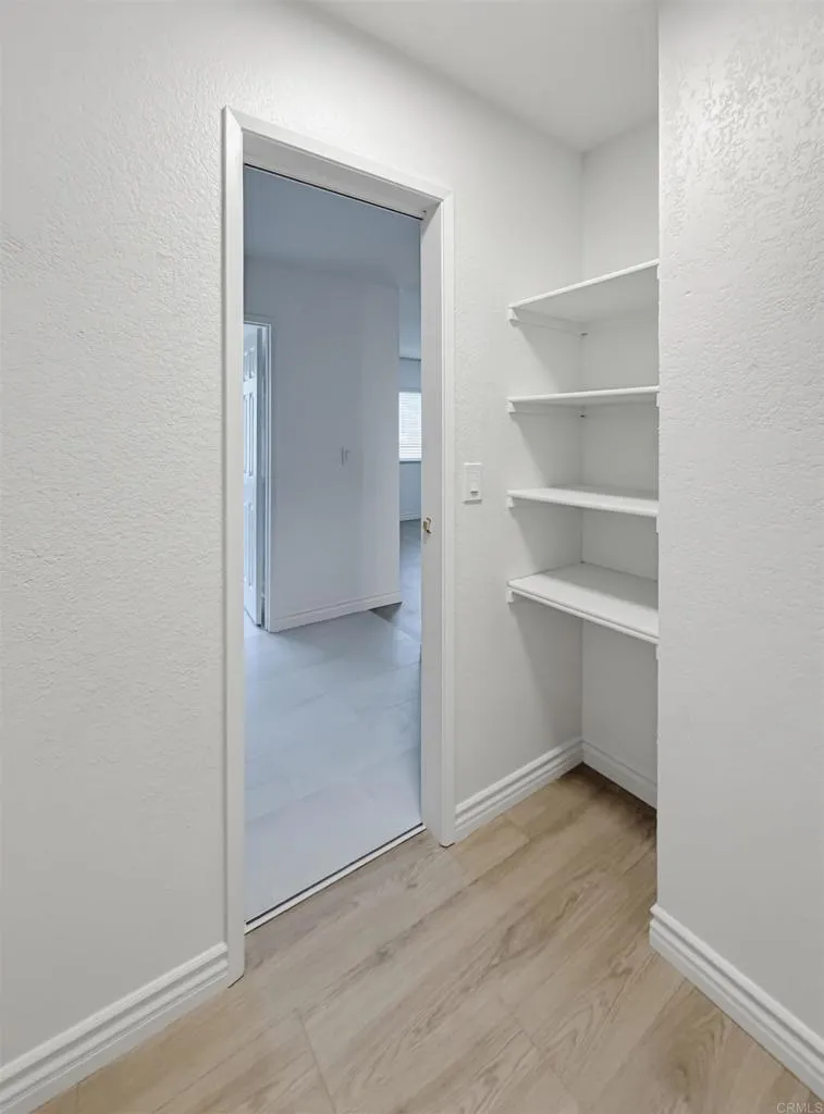https://cdn.realtyfeed.com/cdn/127/307078151/68d5057c49e61011a97172d922142a02.webp