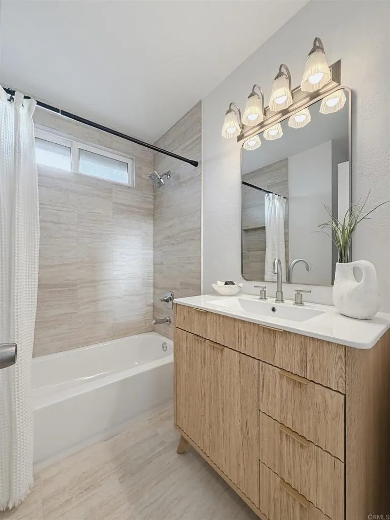 https://cdn.realtyfeed.com/cdn/127/307078151/7aa09b1f75a00b480e18fae356d06594.webp