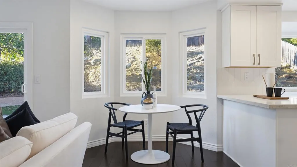 https://cdn.realtyfeed.com/cdn/127/307078151/bab96212b51635fd66fa394f5d2bf04a.webp