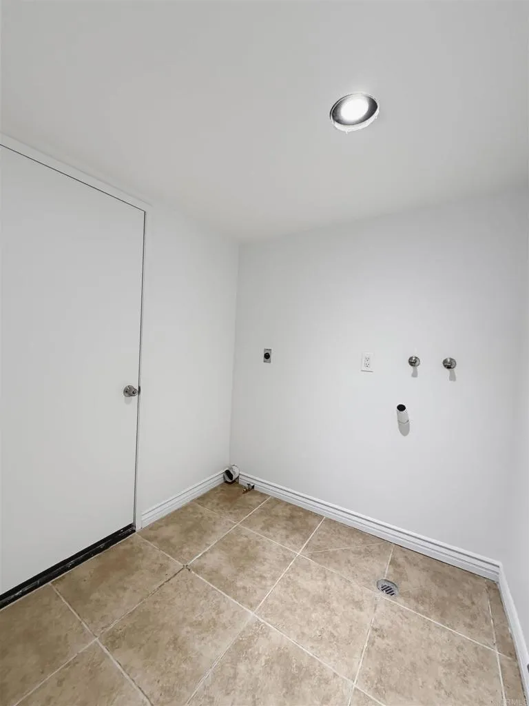 https://cdn.realtyfeed.com/cdn/127/307078151/ea86bb154f95f2f3112ec30e7cddc225.webp