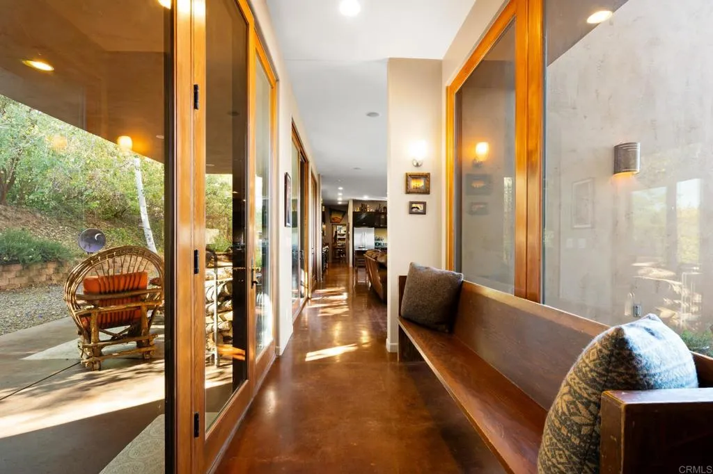 https://cdn.realtyfeed.com/cdn/127/307078177/270f67fa4ea0fd2b2b33d114b37f176f.webp