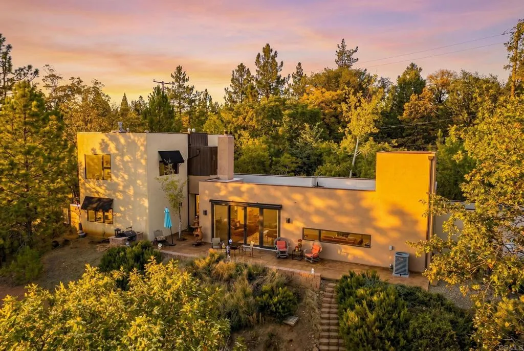 https://cdn.realtyfeed.com/cdn/127/307078177/3eea2cbac91841d6435464d12601ba29.webp