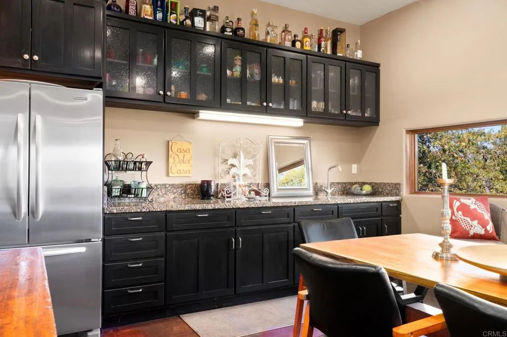 https://cdn.realtyfeed.com/cdn/127/307078177/70d595c224e0a2761d7aa75459821a51.webp