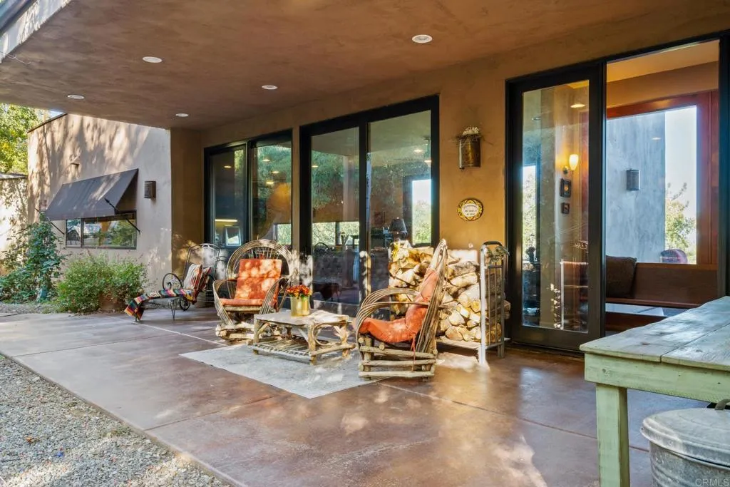 https://cdn.realtyfeed.com/cdn/127/307078177/9ca85d1642ce091b28dfa83ba1a148b4.webp