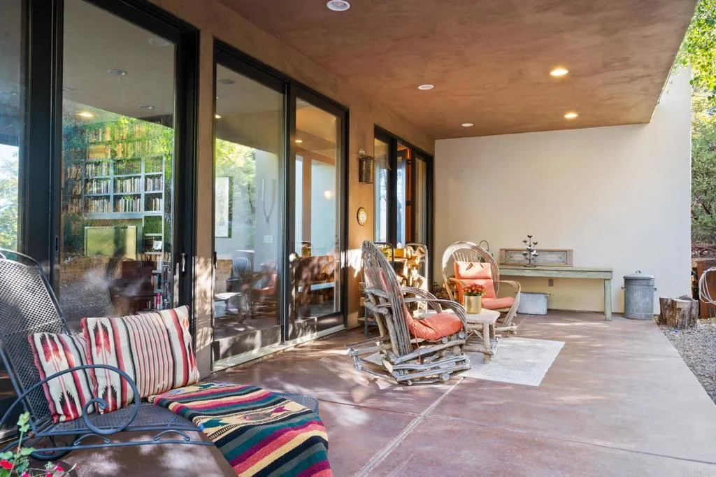https://cdn.realtyfeed.com/cdn/127/307078177/e14054cd1bc0e018645c99b1058934a7.webp