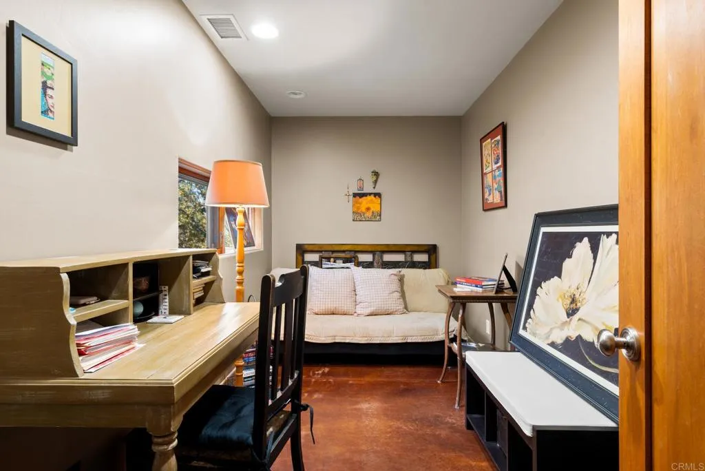https://cdn.realtyfeed.com/cdn/127/307078177/e97d97a83bd6e5ad0072fac5068fb79c.webp