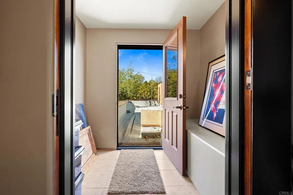 https://cdn.realtyfeed.com/cdn/127/307078177/f6bf3f8b3658b15103d0e8b9bed12d12.webp