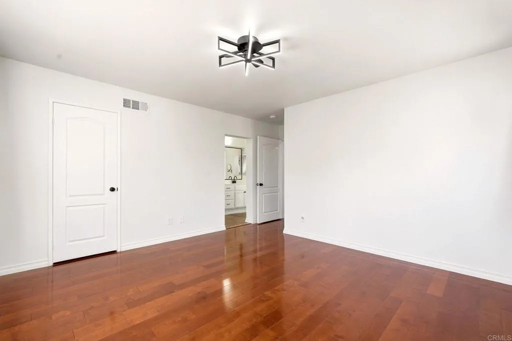 https://cdn.realtyfeed.com/cdn/127/307078210/0e5ad58f630cd1bce0c4cfd40b646db3.webp