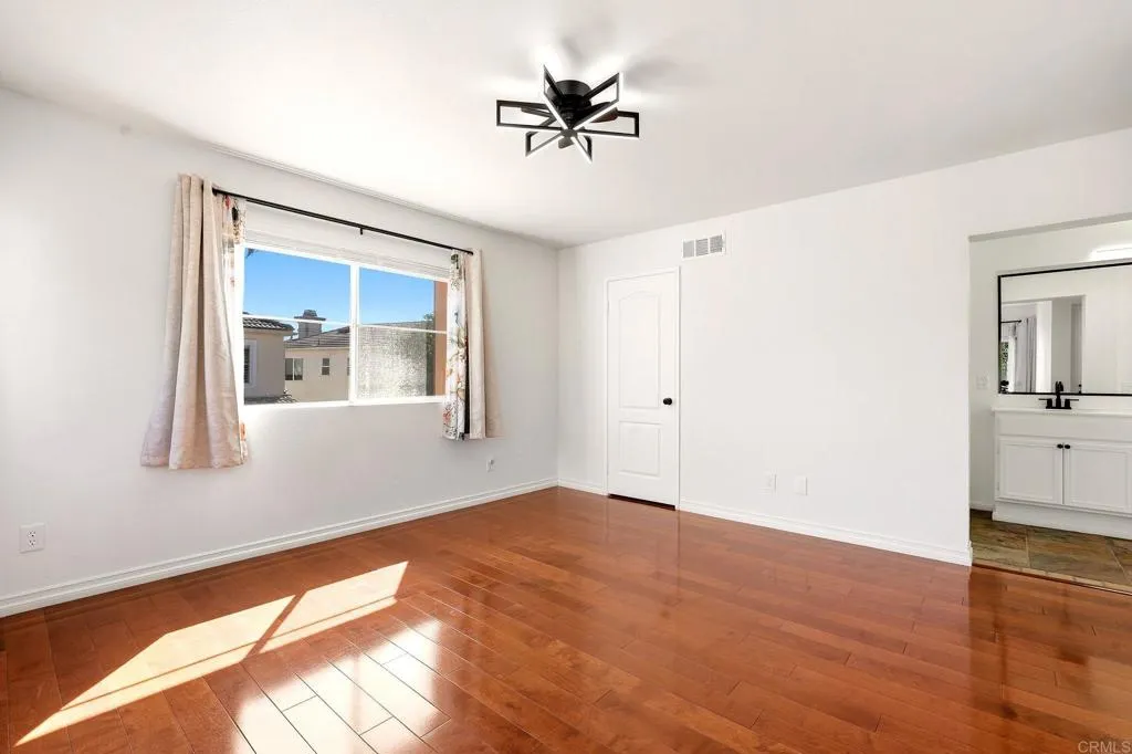 https://cdn.realtyfeed.com/cdn/127/307078210/53f7c7cfac0f2b3dbfdda98963f369d7.webp