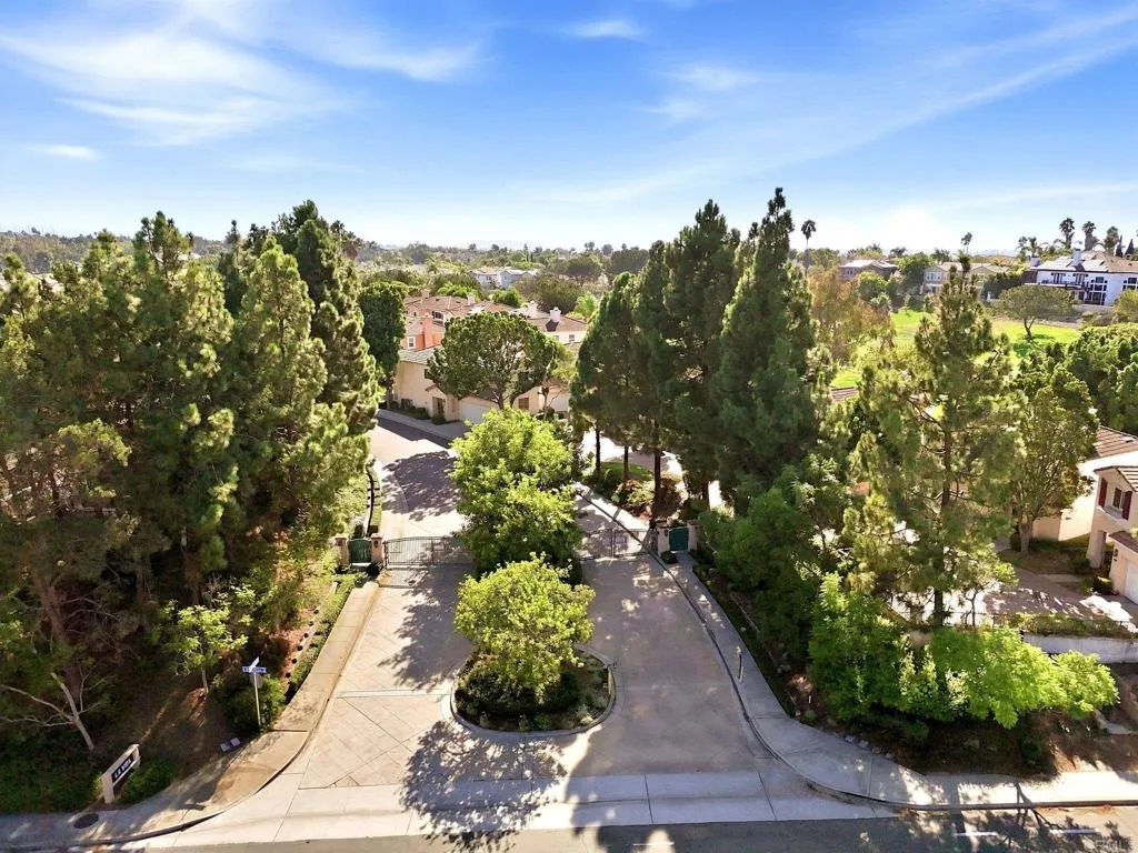 https://cdn.realtyfeed.com/cdn/127/307078210/e1558f869d70209f2bdd020845a0f5b6.webp