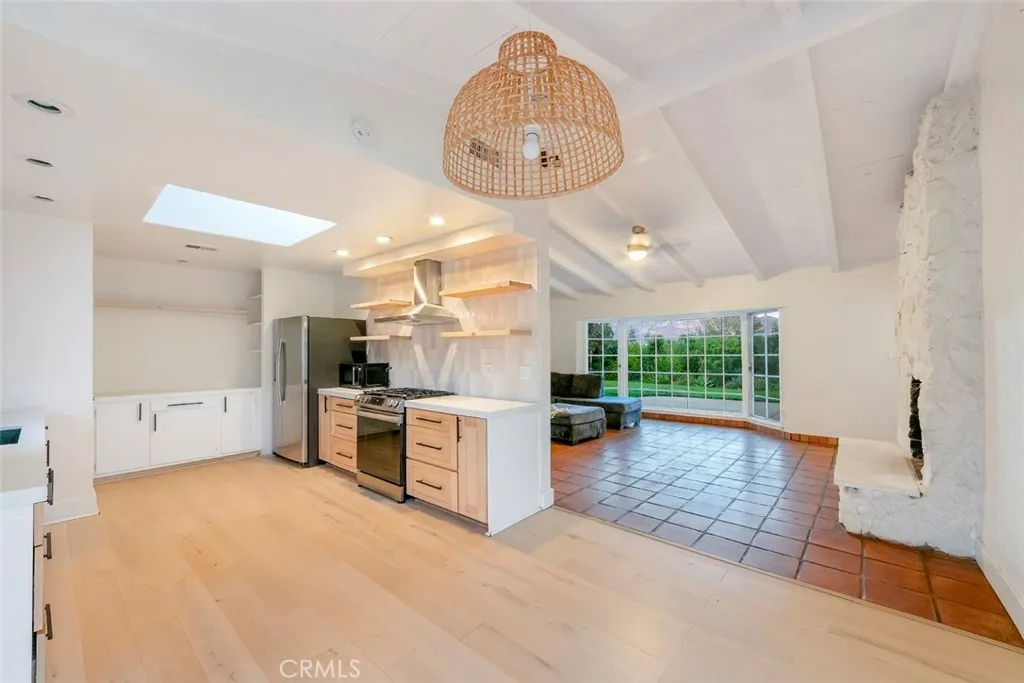 https://cdn.realtyfeed.com/cdn/127/307078262/8b21ebb717158da533e07d729fd9ed97.webp