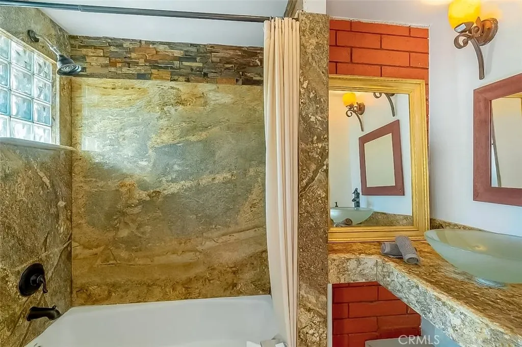 https://cdn.realtyfeed.com/cdn/127/307078262/a99281158ba75073d35c56d476794d41.webp