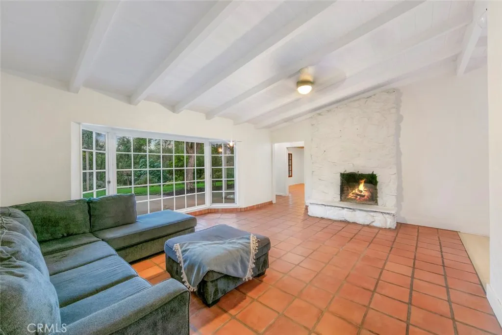 https://cdn.realtyfeed.com/cdn/127/307078262/d29e7e31eeae05579badc1905c975e28.webp