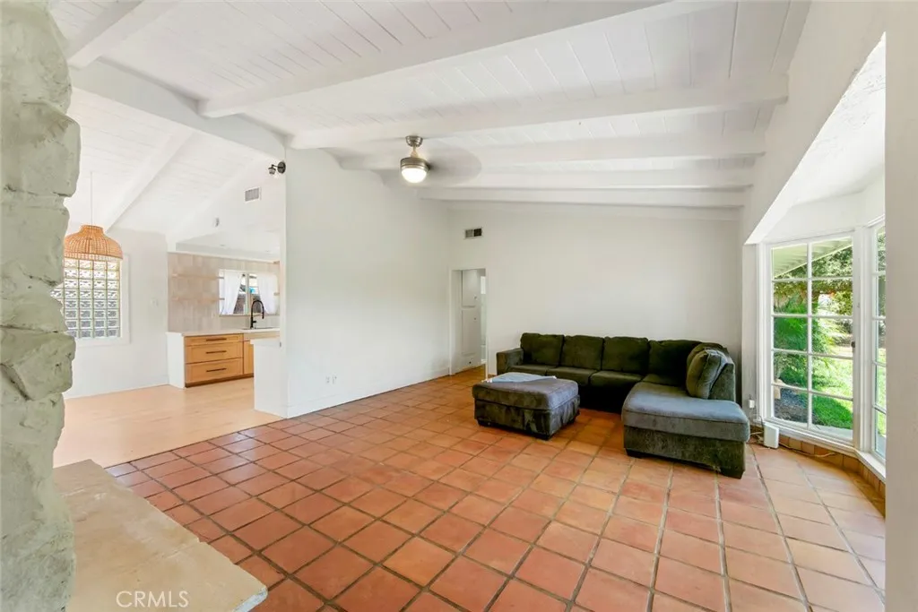 https://cdn.realtyfeed.com/cdn/127/307078262/eb6e2b35939271dac81db49f408a17fe.webp