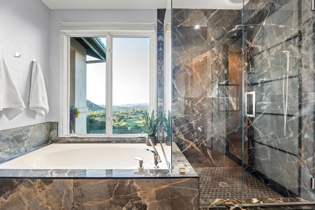 https://cdn.realtyfeed.com/cdn/127/307078272/a24586bd154c3537f1e8b25a19e5e523.webp