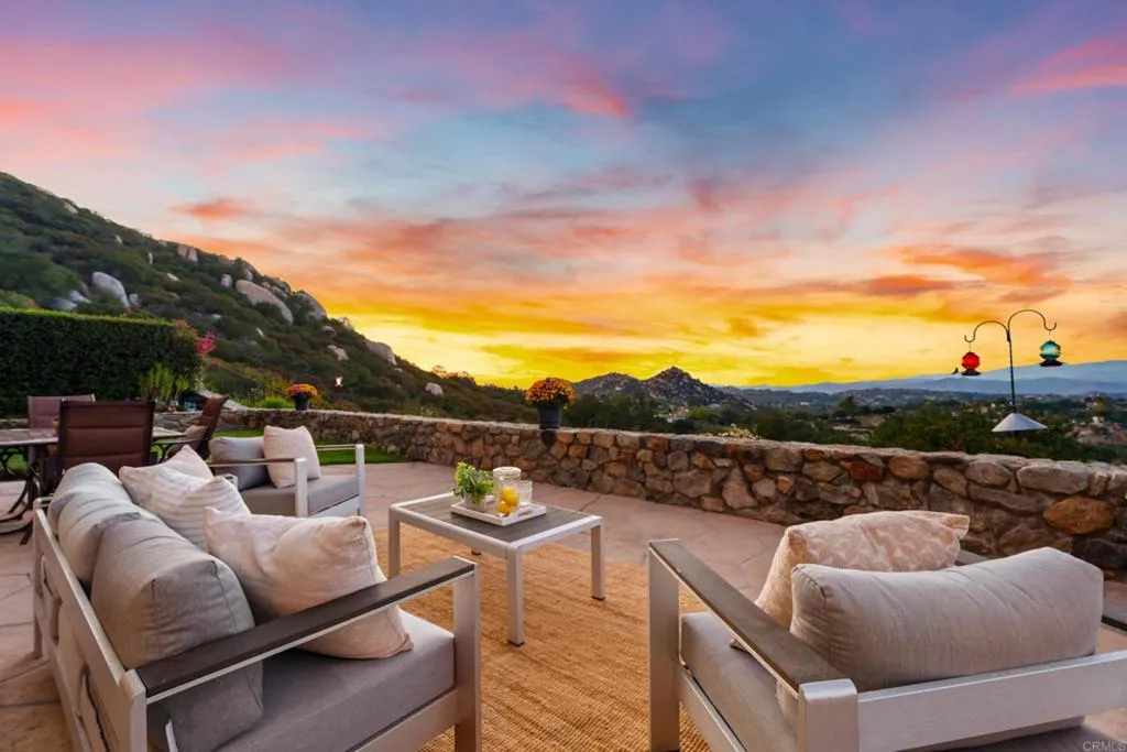 https://cdn.realtyfeed.com/cdn/127/307078272/c5de70050ff778dbb939a16220f0f107.webp