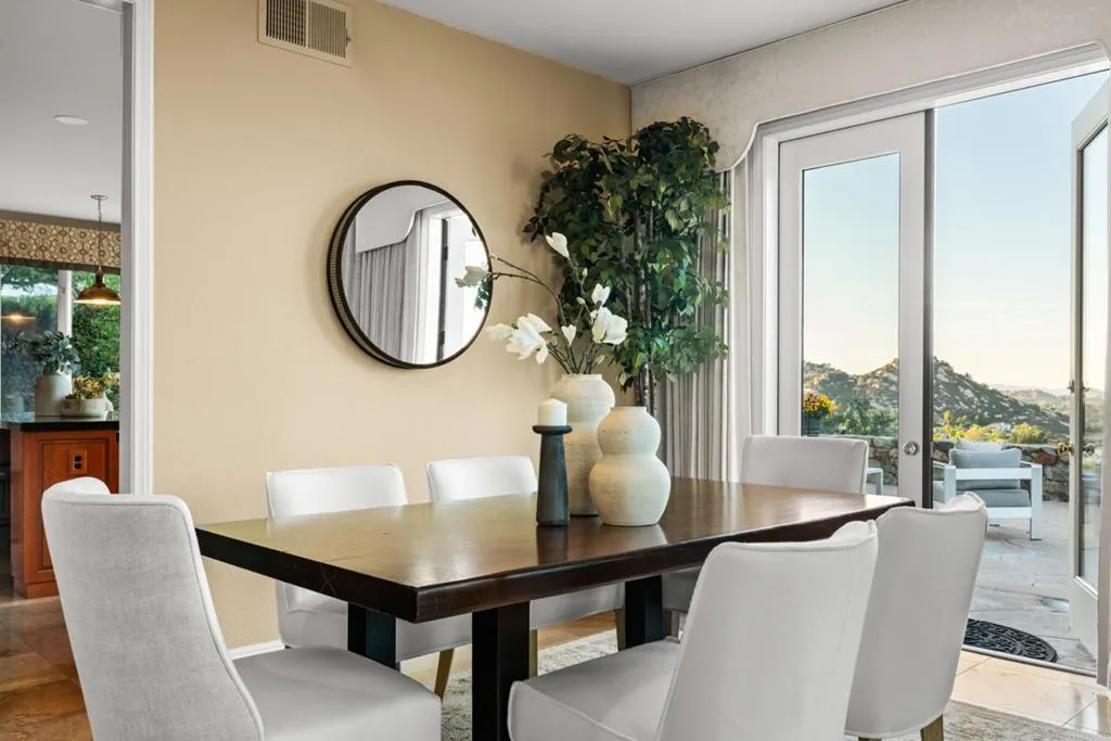https://cdn.realtyfeed.com/cdn/127/307078272/d79d318a2d7eee58d6a624a6afc7c06f.webp