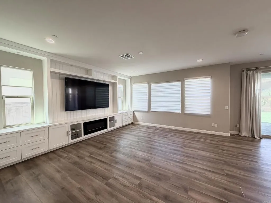 https://cdn.realtyfeed.com/cdn/127/307078318/6a672053e6f37b8d52dfe3374b62ae3f.webp