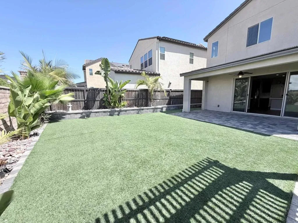 https://cdn.realtyfeed.com/cdn/127/307078318/706315da5f084a5f78a4177383839857.webp