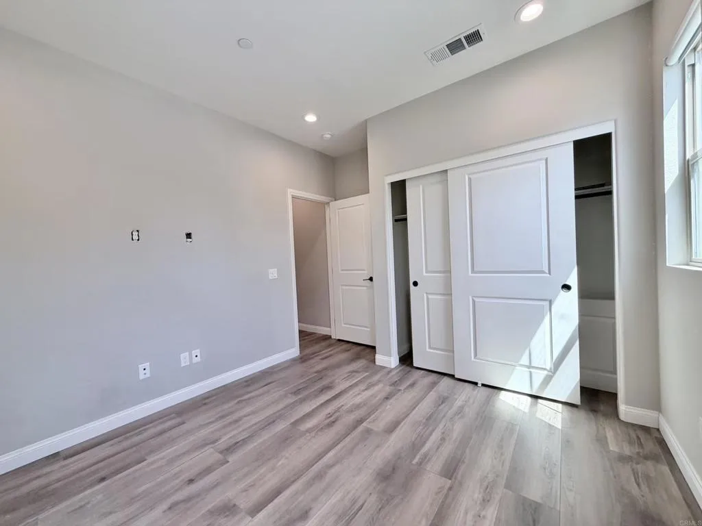 https://cdn.realtyfeed.com/cdn/127/307078318/e3bad79b8b1511b4f98d1de34da4e98c.webp