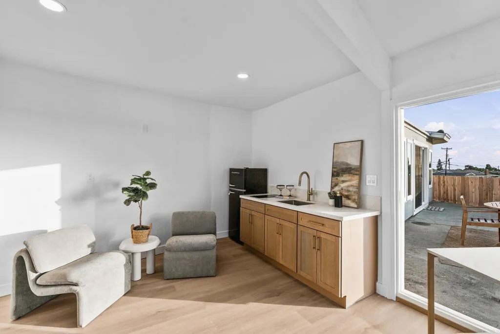 https://cdn.realtyfeed.com/cdn/127/307078327/119a56c6648e0baebeb492639fcf621c.webp