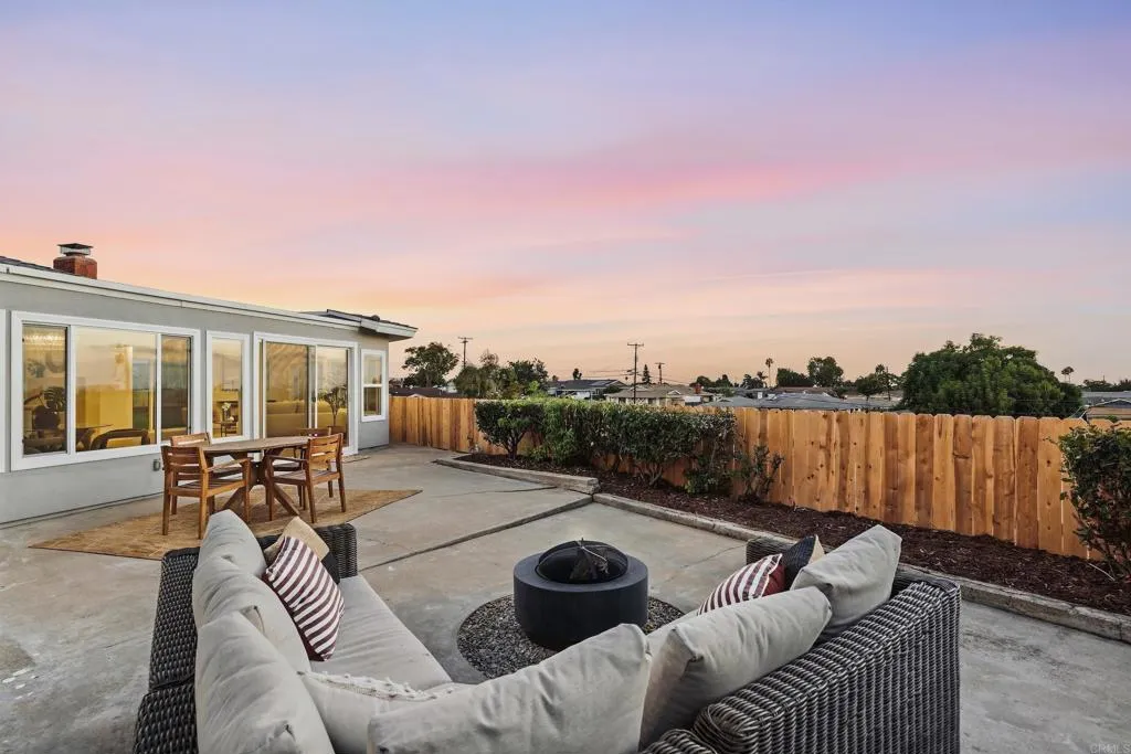 https://cdn.realtyfeed.com/cdn/127/307078327/770525b3487365e339e6972e10c621cb.webp