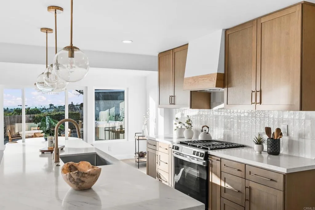 https://cdn.realtyfeed.com/cdn/127/307078327/d754484063b18876daa61006cd637b9b.webp